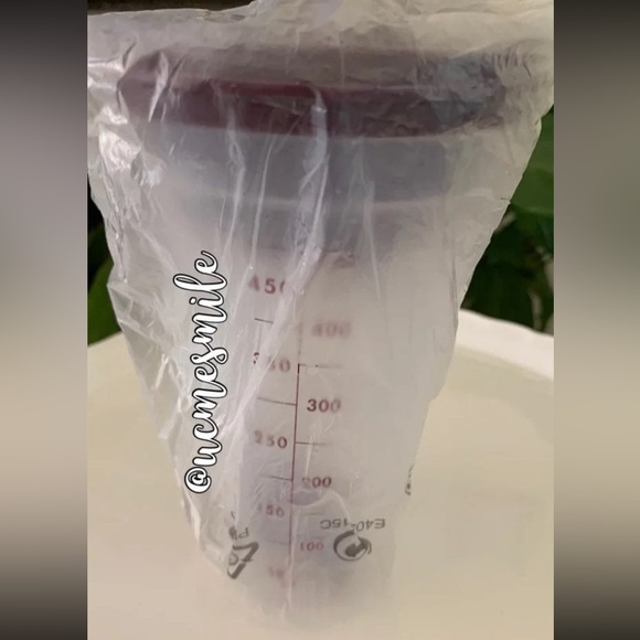 Tupperware Quick Shake - Blender / Mixer / Shaker Cup - Picture 4 of 4